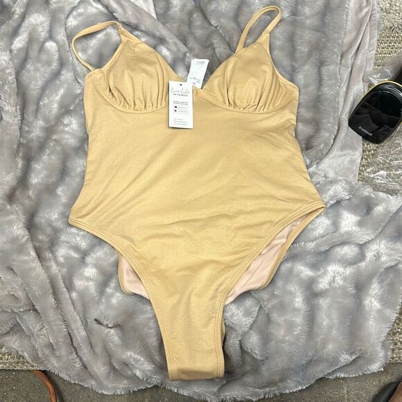 Cupshe Shiny Lurex Underwire Cheeky One‎ Piece Swimsuit - Picture 2 of 3